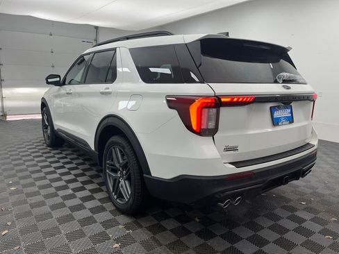 New 2026 Ford Explorer ST w/ Sun And Sound Package image 13