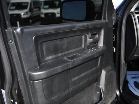 Used 2018 RAM 1500 Express image 16