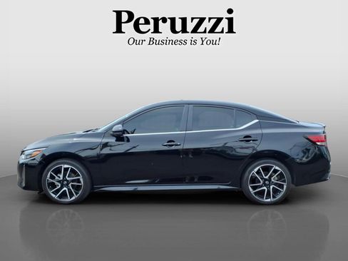 Certified 2025 Nissan Sentra SR w/ SR Premium Package FWD image 7