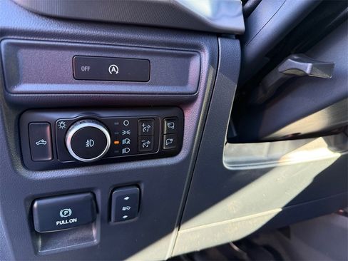 New 2025 Ford F150 Lariat w/ Equipment Group 501A Mid image 17