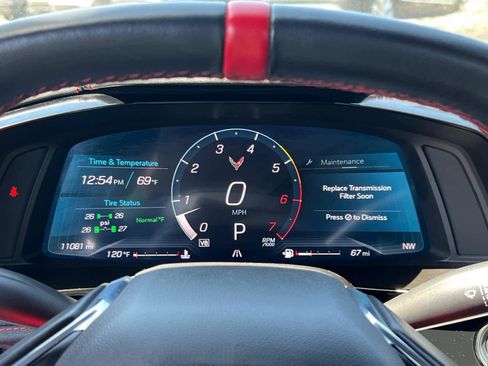 Used 2024 Chevrolet Corvette Stingray Convertible RWD image 18
