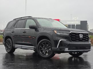 New 2025 Honda Pilot Touring video 2