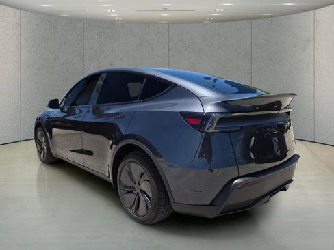 Used 2026 Tesla Model Y Long Range AWD/4WD image 6