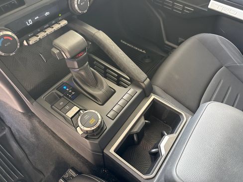 Used 2024 Toyota Tacoma TRD Sport AWD/4WD image 10