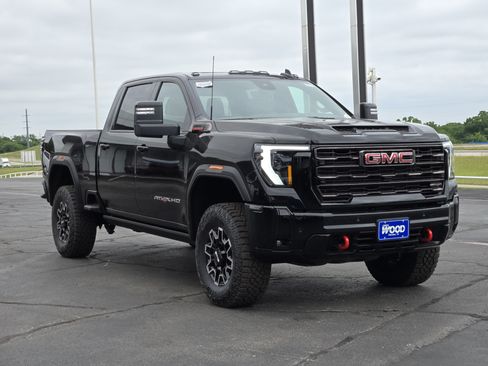 New 2026 GMC Sierra 2500 AT4X AWD/4WD image 2