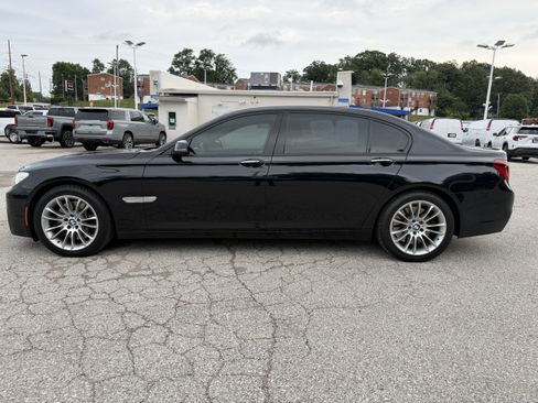 Used 2014 BMW 750Li xDrive AWD/4WD image 4