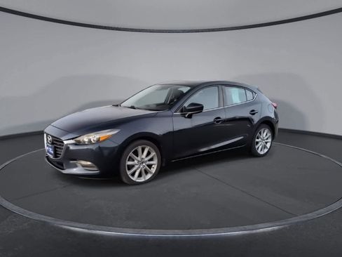 Used 2017 MAZDA MAZDA3 Touring image 4