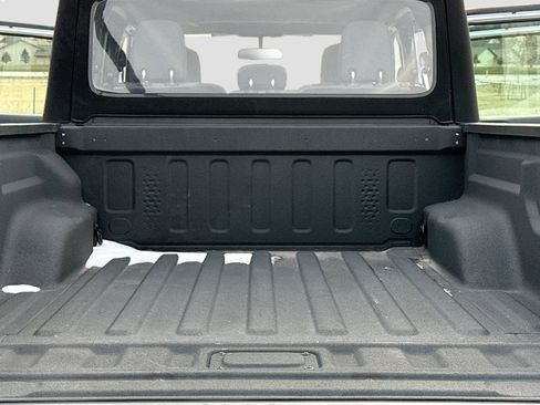 Used 2024 Jeep Gladiator Sport image 7