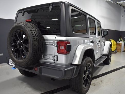 Used 2022 Jeep Wrangler Unlimited Sahara w/ Cold Weather Group image 8