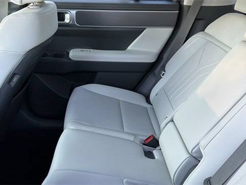 Certified 2025 Hyundai Santa Fe SEL AWD/4WD image 30