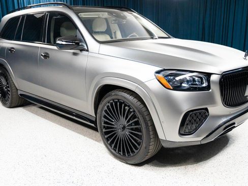 Certified 2024 Mercedes-Benz Maybach GLS 600 4MATIC image 3