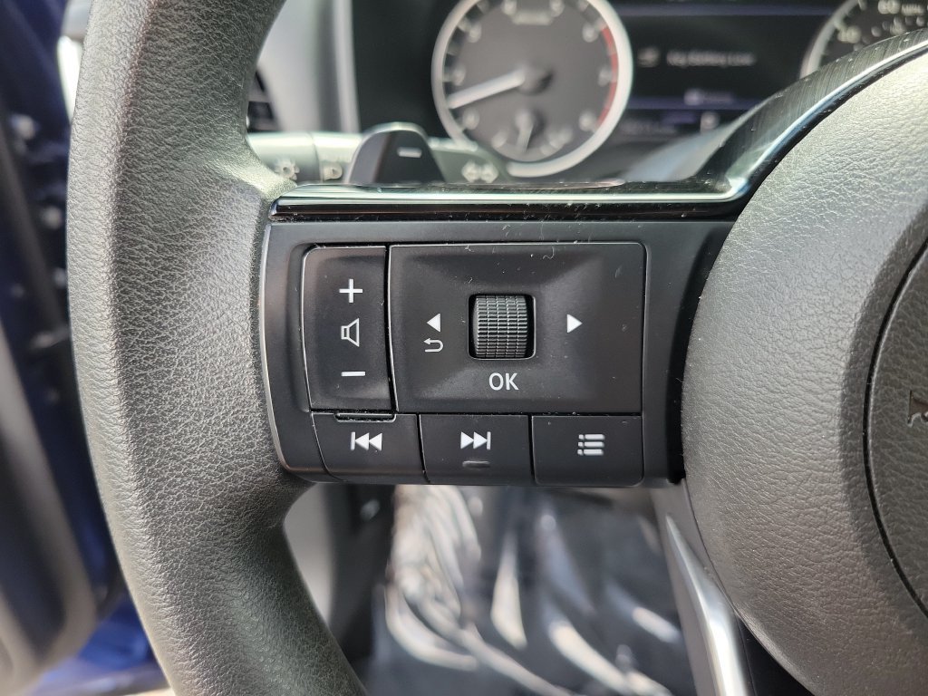 Certified 2023 Nissan Rogue SV FWD image 19