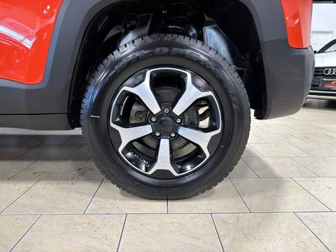 Used 2019 Jeep Renegade Trailhawk image 38