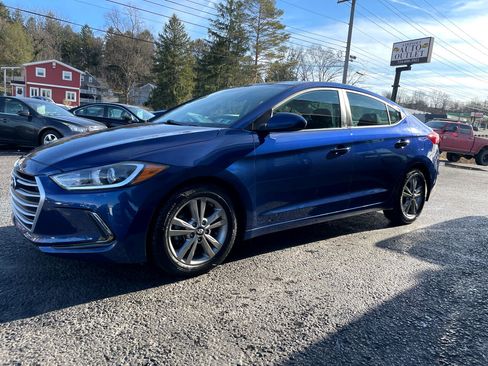 Used 2017 Hyundai Elantra Value Edition w/ Cargo Package image 10