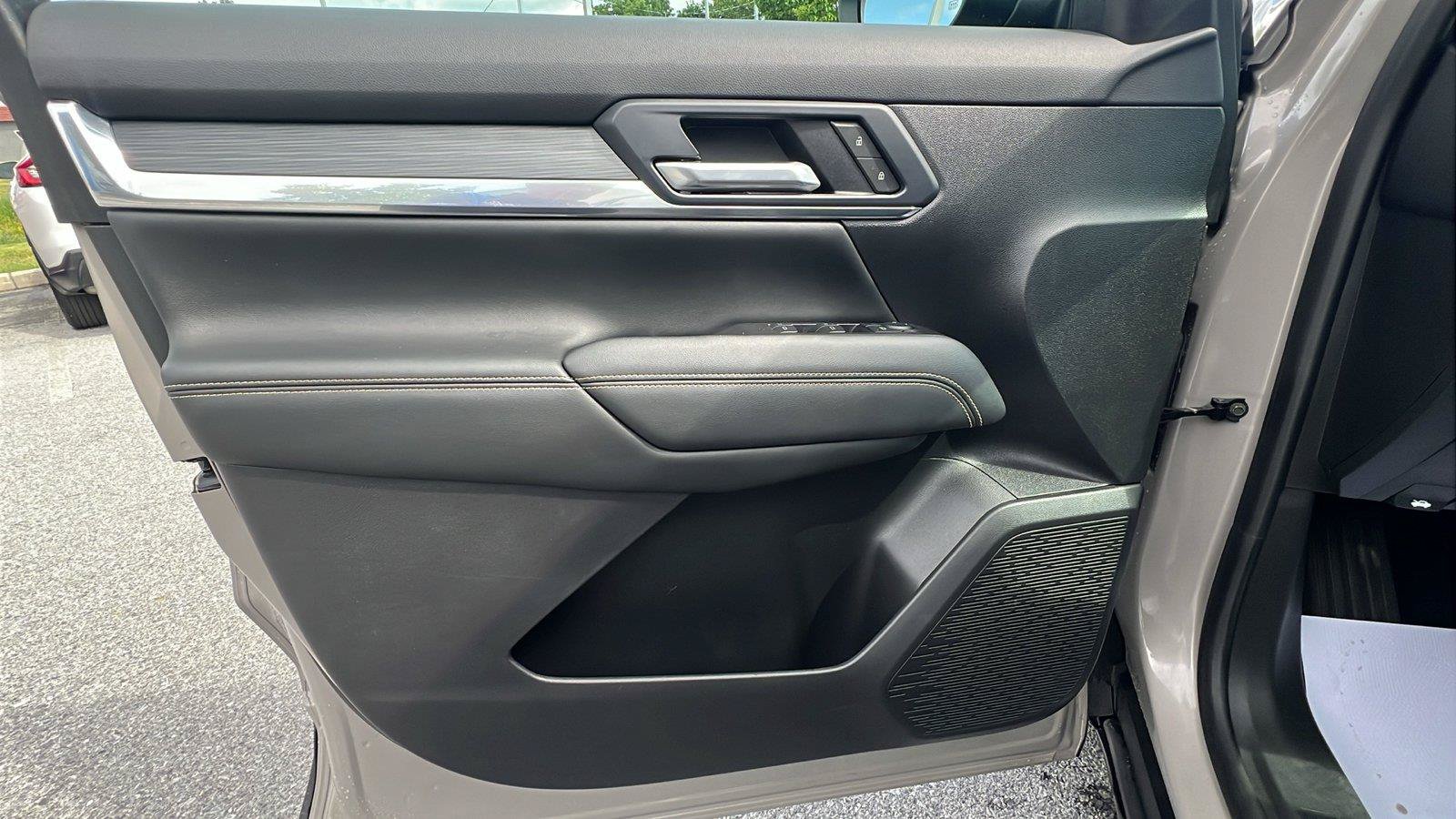 Used 2025 GMC Terrain Elevation AWD/4WD image 20