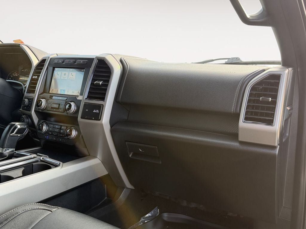 Used 2019 Ford F150 Lariat w/ Equipment Group 502A Luxury AWD/4WD image 26