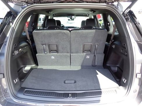 New 2025 Jeep Grand Cherokee L Limited w/ Black Appearance Package image 6