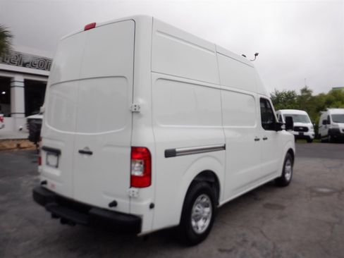 Used 2021 Nissan NV 3500 SV RWD image 8