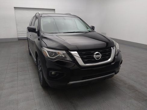 Used 2020 Nissan Pathfinder Platinum image 14