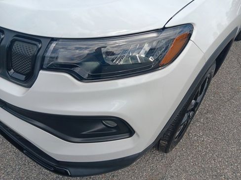 Used 2022 Jeep Compass Latitude image 7