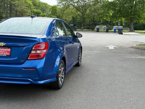 Used 2017 Chevrolet Sonic LT w/ Convenience Package FWD image 6