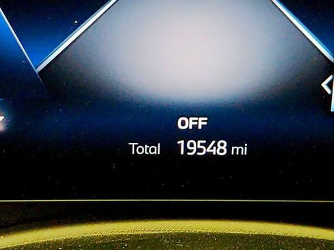 Used 2023 BMW 760i xDrive w/ Executive Package AWD/4WD image 15
