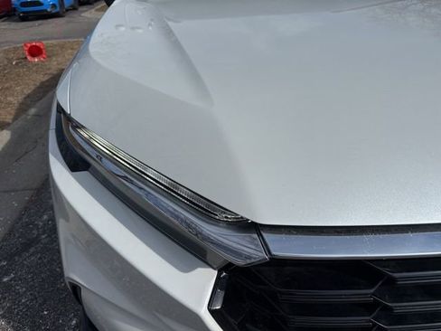 Certified 2024 Honda CR-V EX-L image 3