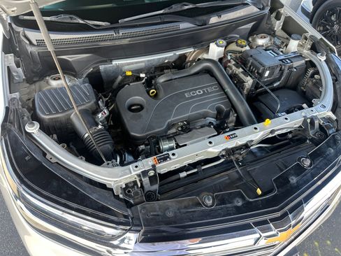 Used 2022 Chevrolet Equinox Premier AWD/4WD image 26