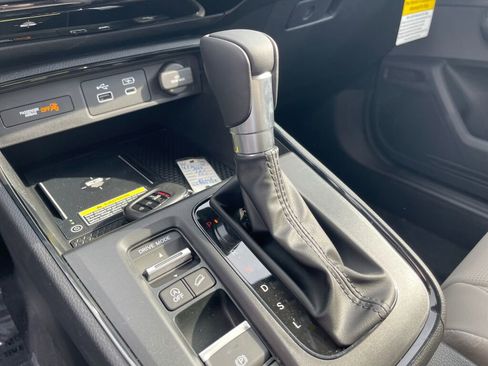 Used 2025 Honda CR-V EX-L image 10