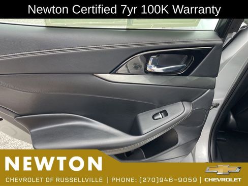 Used 2022 Nissan Maxima SV w/ Floor Mat Group FWD image 36