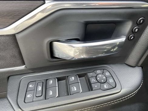 Used 2025 RAM 2500 Laramie w/ Night Edition AWD/4WD image 18