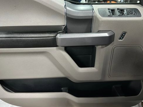 Used 2019 Ford F150 XLT w/ Equipment Group 302A Luxury image 10