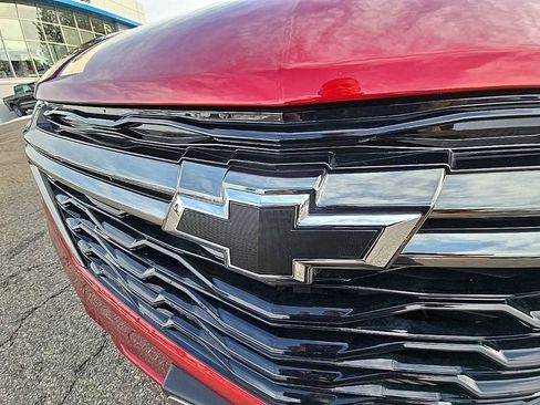 Used 2023 Chevrolet Equinox RS image 42