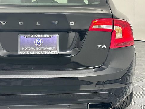 Used 2016 Volvo S60 T6 image 21