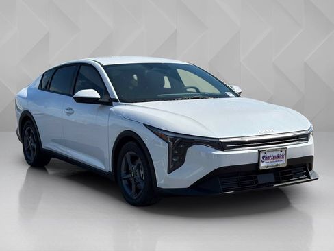 New 2026 Kia K4 FWD image 3