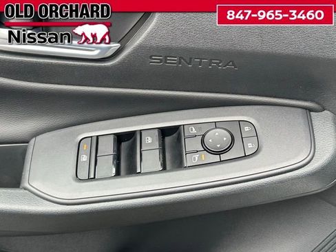 Used 2026 Nissan Sentra SV w/ SV Convenience Package FWD image 8