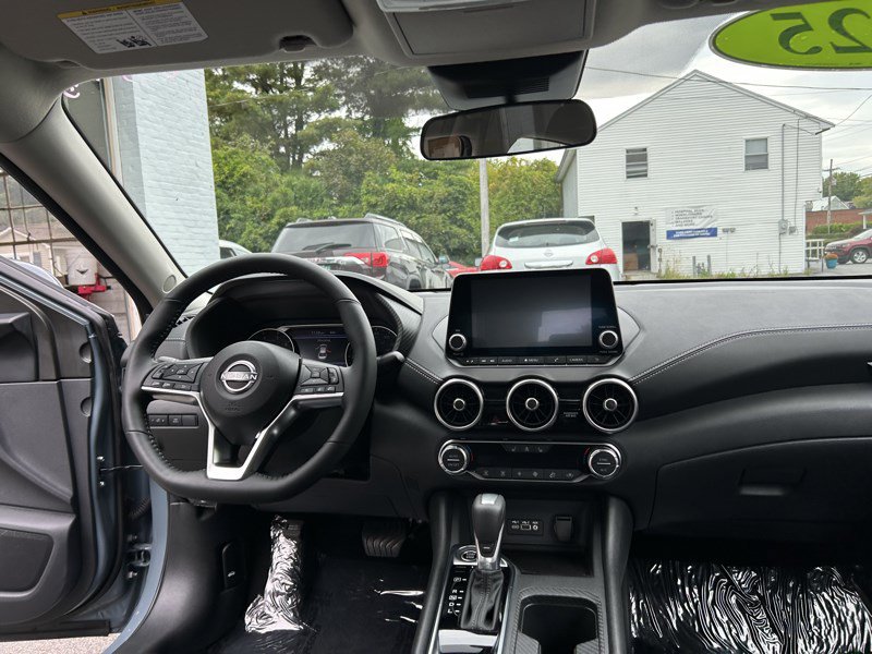 Used 2025 Nissan Sentra SV w/ All-Weather Package FWD image 17