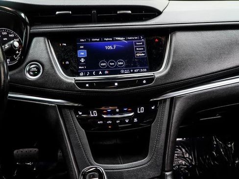 Used 2021 Cadillac XT5 Premium Luxury image 22