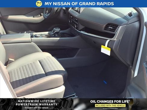 New 2026 Nissan Rogue SV image 22