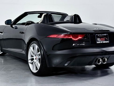 Used 2016 Jaguar F-TYPE S image 11