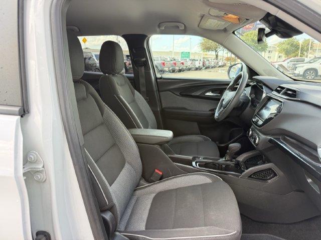 Certified 2022 Chevrolet TrailBlazer LT w/ Convenience Package FWD image 29