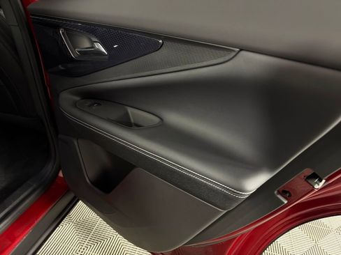 Used 2025 Chevrolet Blazer EV LT image 31