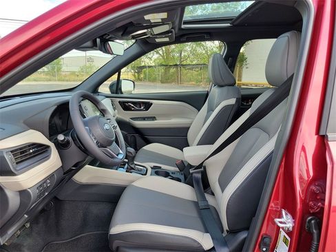 Used 2025 Subaru Forester Limited image 16