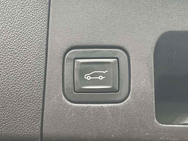 Used 2017 Cadillac XT5 Premium Luxury AWD/4WD image 11