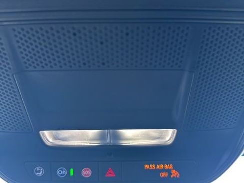 Used 2025 GMC Terrain Elevation image 28