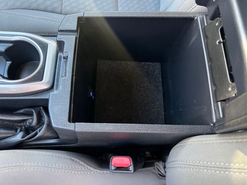 Used 2021 Toyota Tacoma SR5 image 21