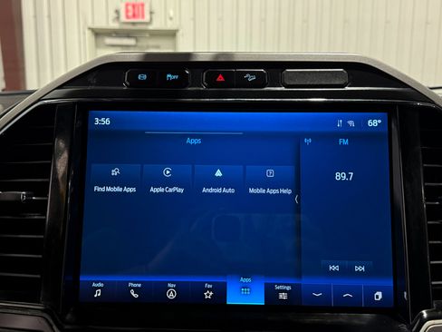 Used 2022 Ford F350 Lariat w/ Black Appearance Package image 44