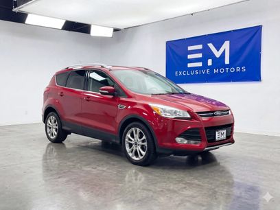 Used 2016 Ford Escape SE w/ SE Chrome Package