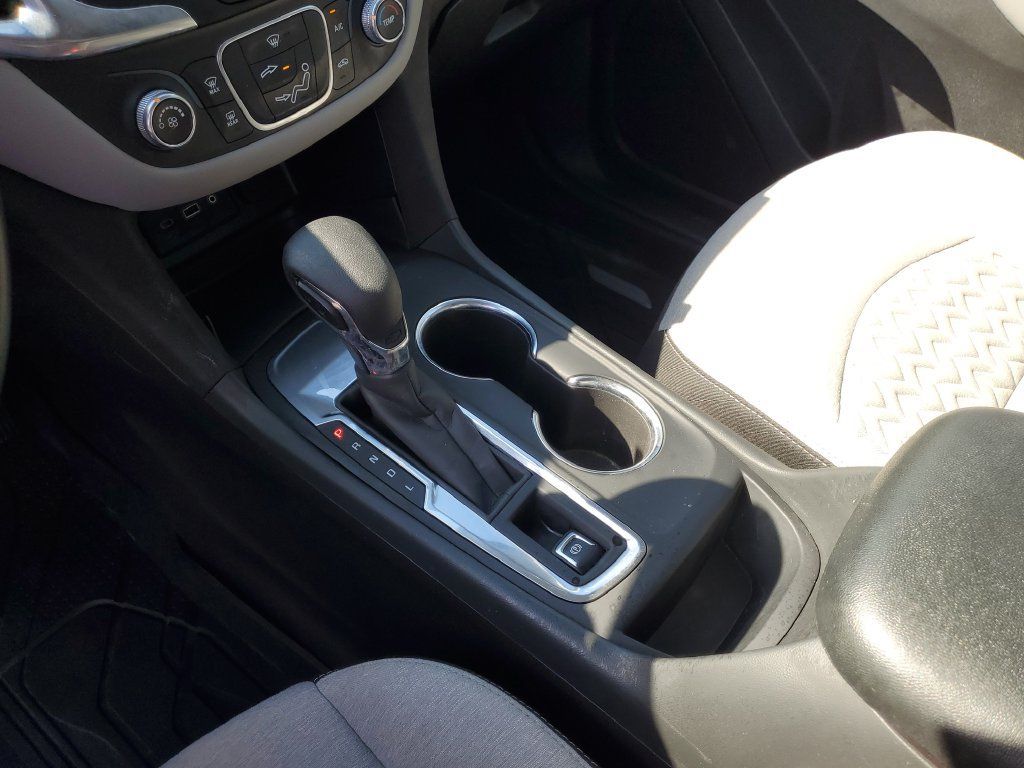 Used 2024 Chevrolet Equinox LS w/ LS Convenience Package FWD image 18