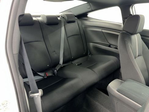 Certified 2019 Honda Civic EX image 33